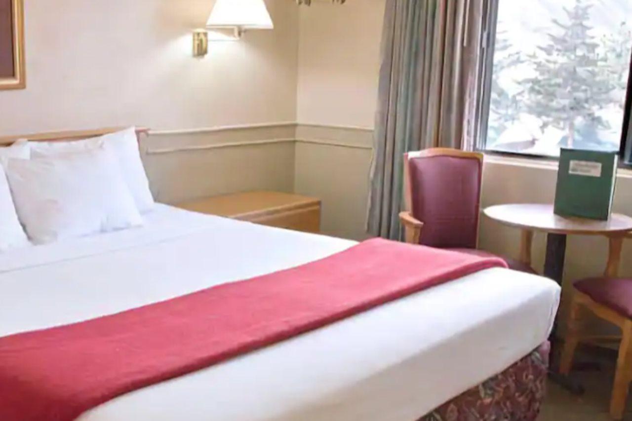 Adventure Inn - Glenwood Springs Bagian luar foto